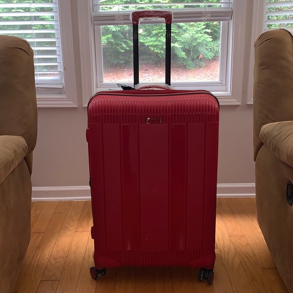 Victoria Red Hard-case 29” Suitcase - Picture 5 of 17